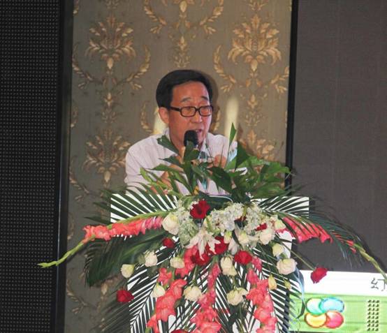 中國(guó)品牌第一人現(xiàn)身產(chǎn)業(yè)化發(fā)展論壇，共同分享饕餮智慧盛宴